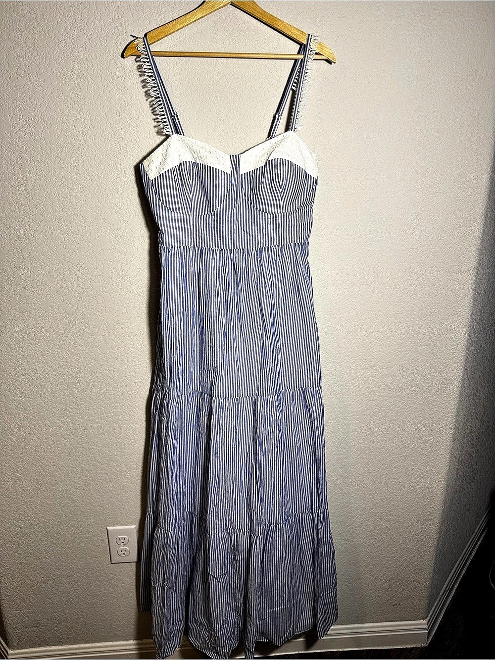 Lilly Pulitzer Hadly Smocked Maxi Dress Blue & White Size 10